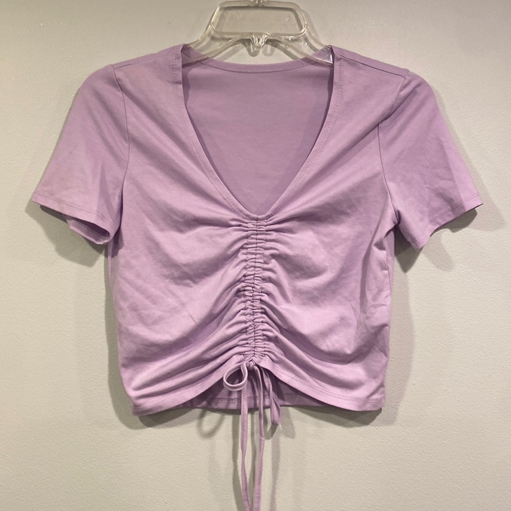 SHEIN. Crop Top.